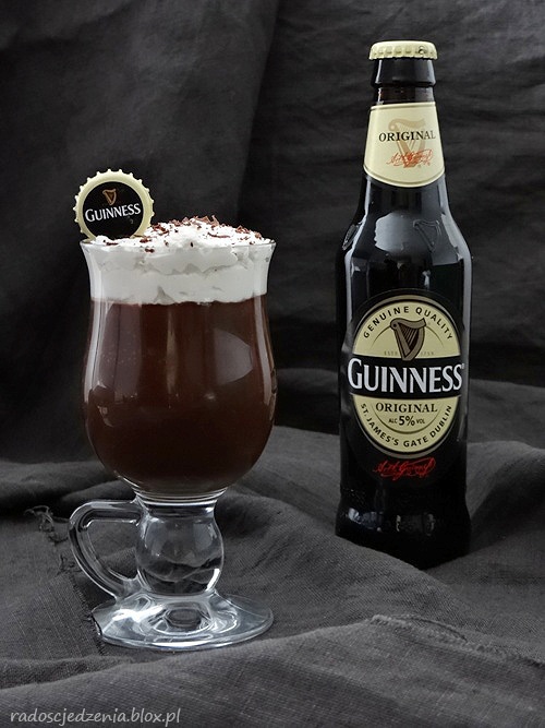 Czekoladowy pudding z Guinnessem (Chocolate Guinness Goodness)