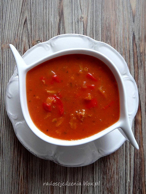 Pomidorowa zupa rybna