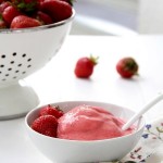 Jogurtowe lody truskawkowe